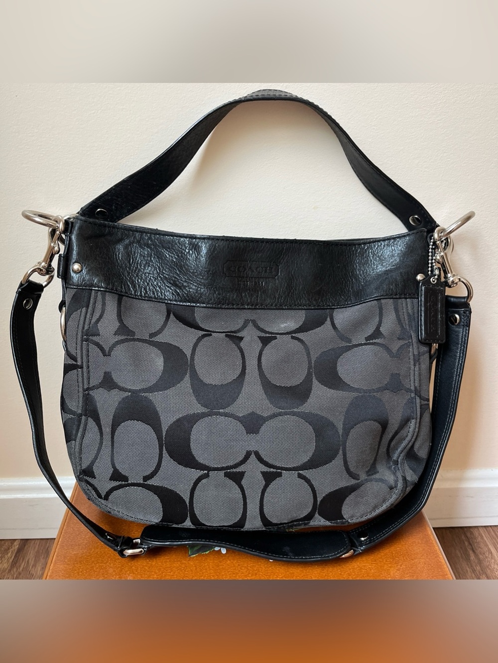 Coach F14708 Signature Zoe Medium Hobo Bag Jacquard Black Leather Vintage Y2K